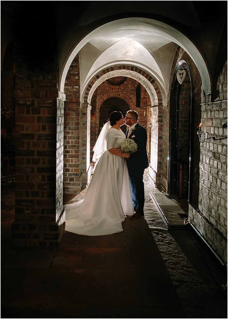 Archway bride and groom Anvil Hall